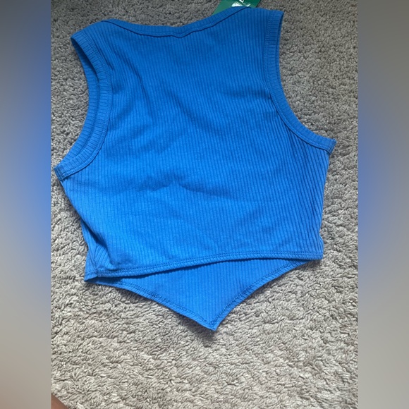 Cute blue tank top - Picture 2 of 4
